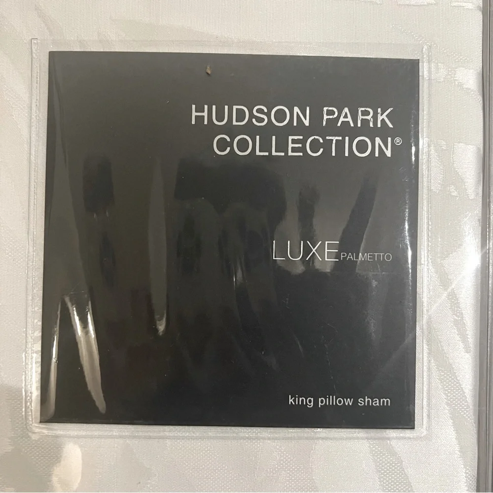Bundle of Hudson Park Palmetto Silk-blend White King Duvet Cover, 2-Pillow Shams